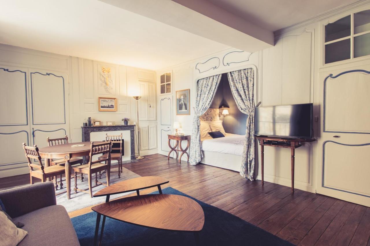 La Maison de la Liberté Jean-François de La Pérouse Poitiers Extérieur photo